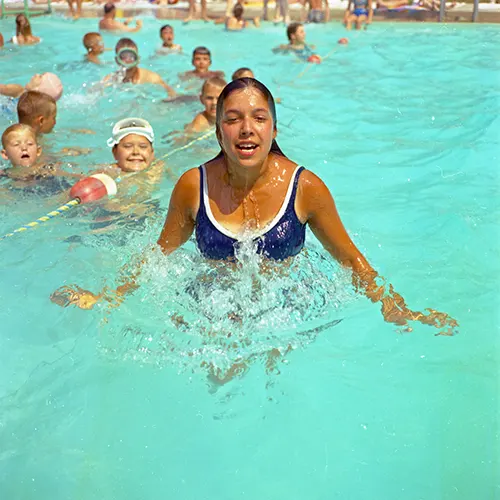 Rare 1960s Photos Offer a Fascinating Look at Swimsuit Fashion of the Era