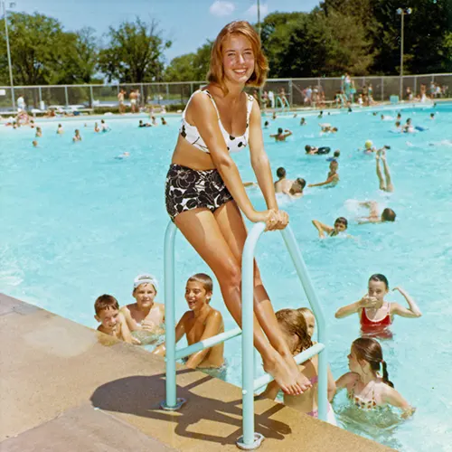 Rare 1960s Photos Offer a Fascinating Look at Swimsuit Fashion of the Era