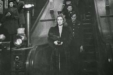 London’s Wartime Nightlife During the Blackout: Rare Photos from 1944