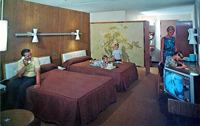 American Motel and Hotel Bedrooms Through Vintage Postcards From the 1950s and 1960s