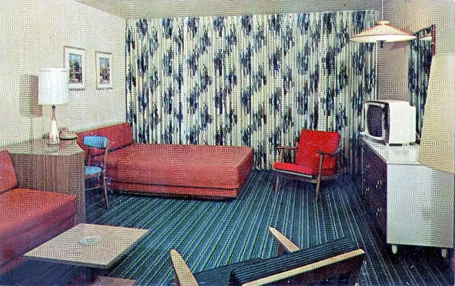 American Motel and Hotel Bedrooms Through Vintage Postcards From the 1950s and 1960s