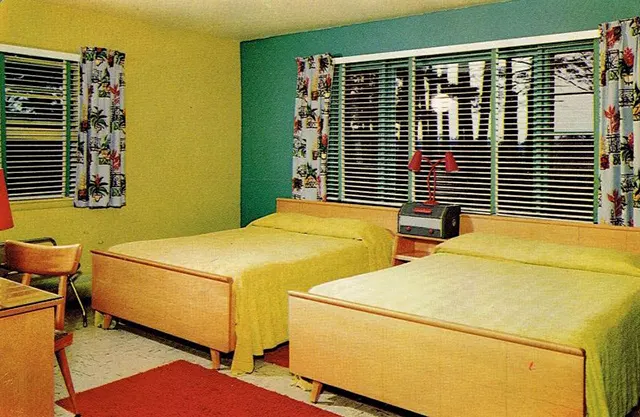 American Motel and Hotel Bedrooms Through Vintage Postcards From the 1950s and 1960s