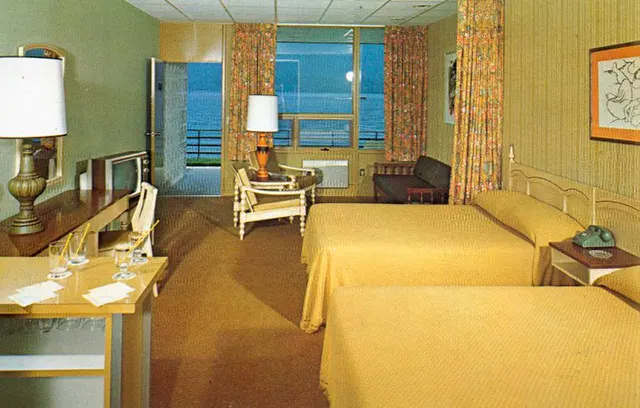 American Motel and Hotel Bedrooms Through Vintage Postcards From the 1950s and 1960s