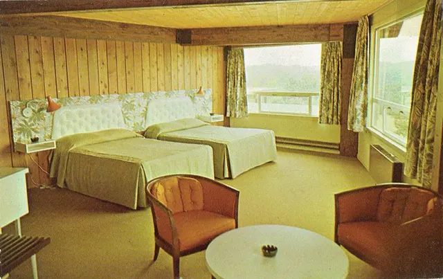 American Motel and Hotel Bedrooms Through Vintage Postcards From the 1950s and 1960s