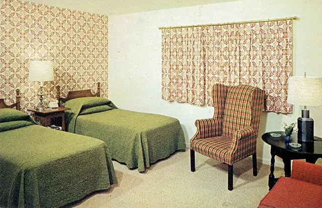 American Motel and Hotel Bedrooms Through Vintage Postcards From the 1950s and 1960s