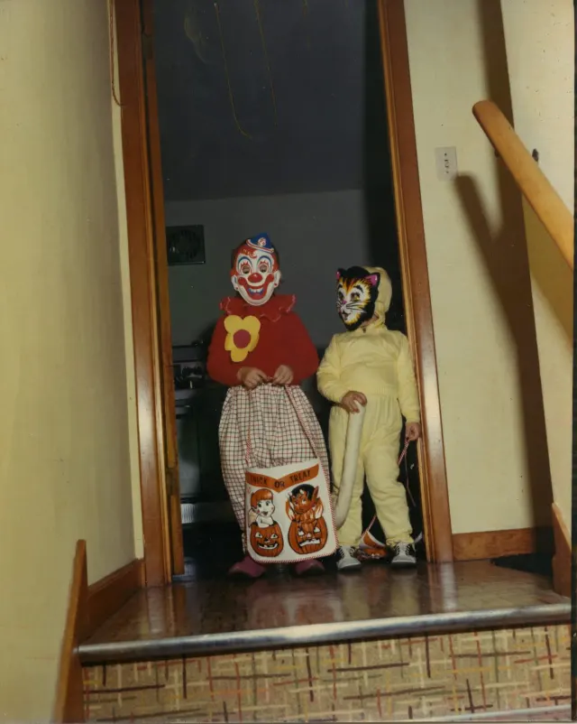 Vintage Halloween Photos Show How People Celebrated in the 1970s and 1990s