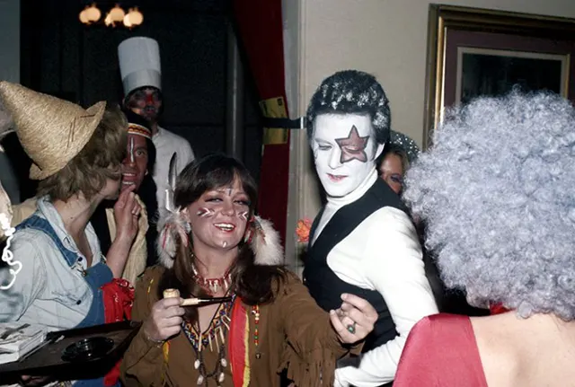 Vintage Halloween Photos Show How People Celebrated in the 1970s and 1990s