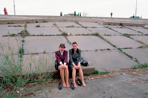 Vintage Photos Show the Street Fashion of Young Russian Women in the 1990s